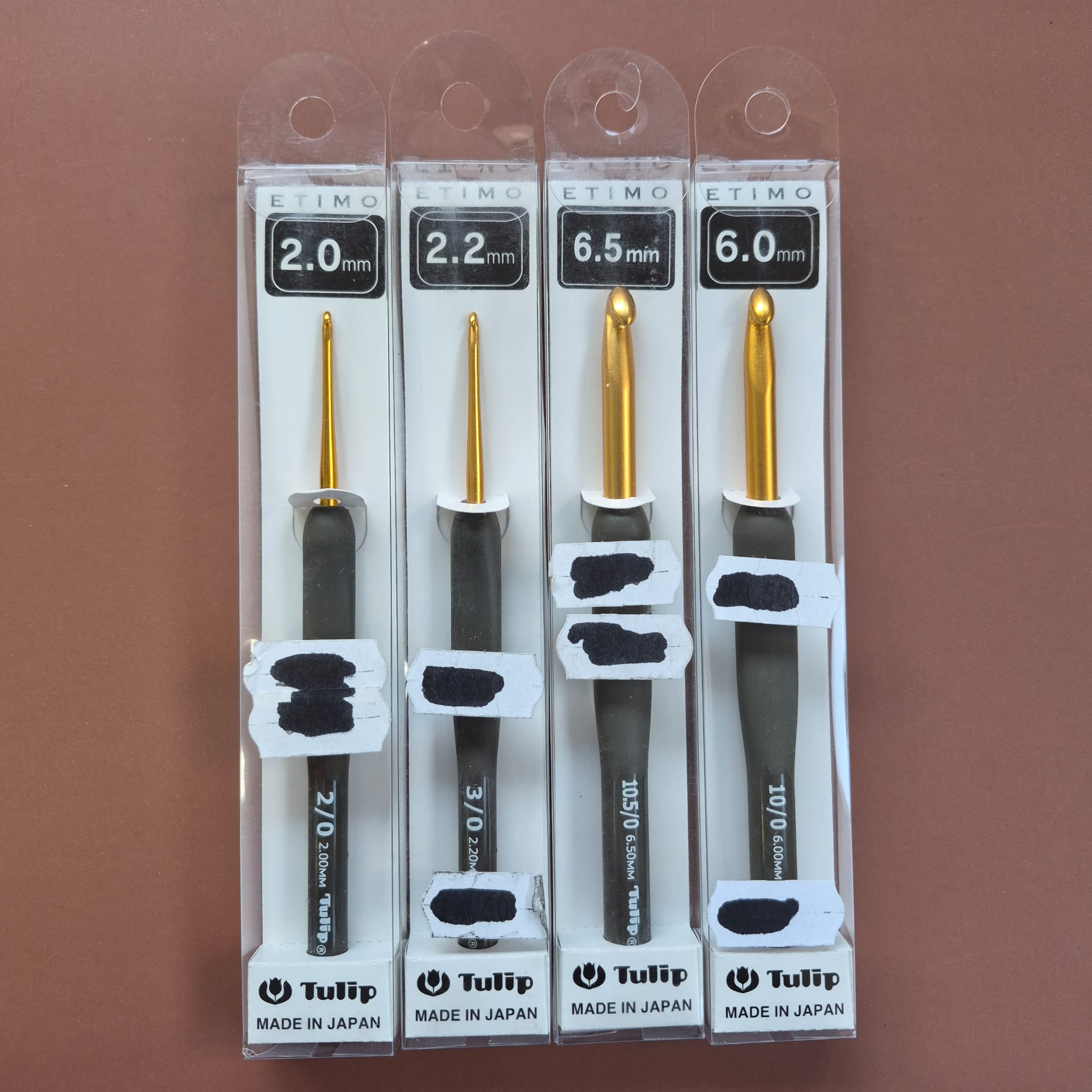 Slightly Damaged Tulip Dark Etimo Ergonomic Crochet Hooks 2.0mm, 2.2mm, 6.00mm and 6.5mm - Image 1